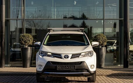 Toyota RAV4, 2015 год, 1 665 000 рублей, 2 фотография