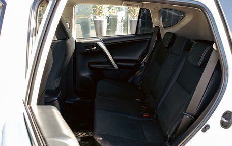 Toyota RAV4, 2015 год, 1 665 000 рублей, 16 фотография