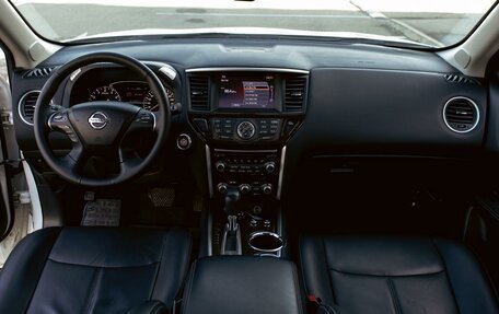 Nissan Pathfinder, 2017 год, 1 795 000 рублей, 16 фотография