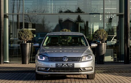 Volkswagen Passat B7, 2014 год, 1 095 000 рублей, 2 фотография
