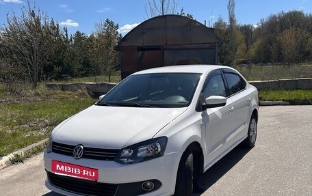 Volkswagen Polo VI (EU Market), 2013 год, 830 000 рублей, 2 фотография