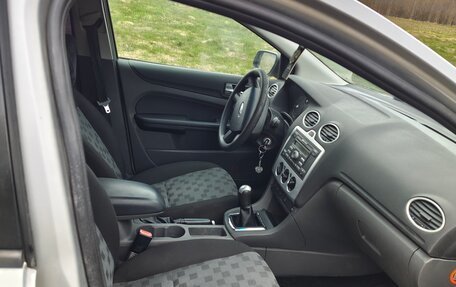 Ford Focus II рестайлинг, 2005 год, 430 000 рублей, 13 фотография