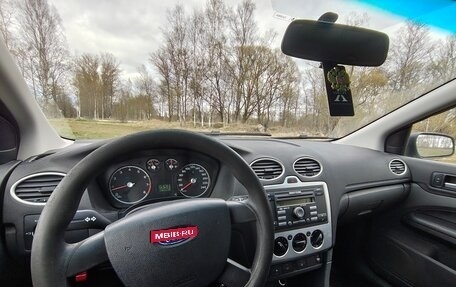 Ford Focus II рестайлинг, 2005 год, 430 000 рублей, 15 фотография