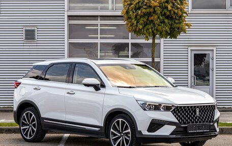 FAW Bestune T77, 2023 год, 1 595 000 рублей, 3 фотография