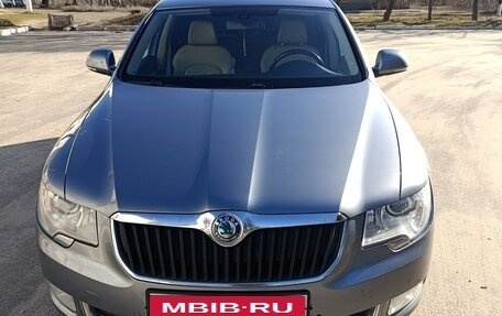 Skoda Superb III рестайлинг, 2012 год, 1 000 000 рублей, 1 фотография