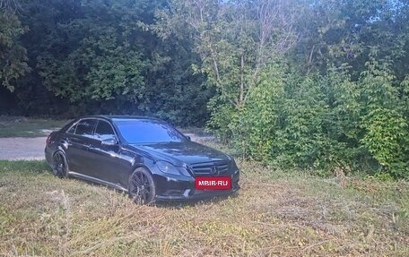 Mercedes-Benz E-Класс, 2010 год, 1 200 000 рублей, 2 фотография