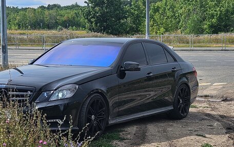 Mercedes-Benz E-Класс, 2010 год, 1 200 000 рублей, 8 фотография