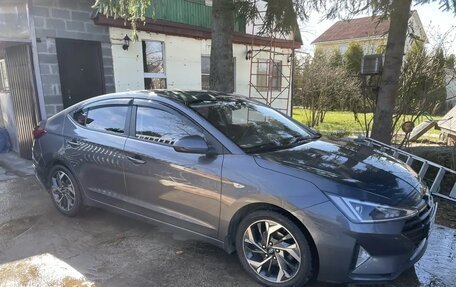Hyundai Elantra VI рестайлинг, 2019 год, 1 300 000 рублей, 6 фотография