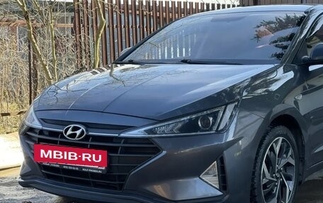 Hyundai Elantra VI рестайлинг, 2019 год, 1 300 000 рублей, 9 фотография
