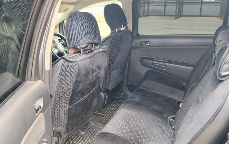 Toyota Wish II, 2003 год, 700 000 рублей, 6 фотография
