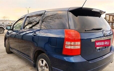 Toyota Wish II, 2003 год, 700 000 рублей, 3 фотография