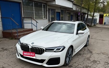BMW 5 серия, 2020 год, 4 300 000 рублей, 2 фотография