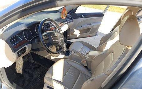 Skoda Superb III рестайлинг, 2012 год, 1 000 000 рублей, 8 фотография