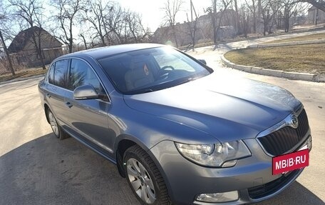 Skoda Superb III рестайлинг, 2012 год, 1 000 000 рублей, 4 фотография