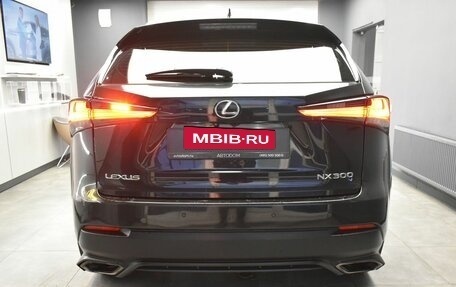 Lexus NX I, 2018 год, 3 335 000 рублей, 6 фотография