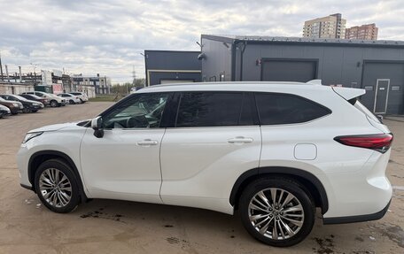 Toyota Highlander, 2025 год, 5 200 000 рублей, 1 фотография