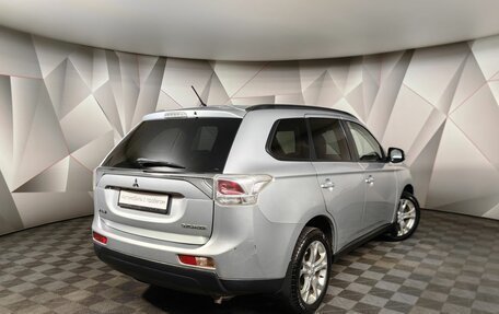 Mitsubishi Outlander III рестайлинг 3, 2012 год, 1 483 000 рублей, 2 фотография