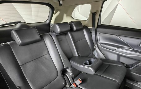 Mitsubishi Outlander III рестайлинг 3, 2012 год, 1 483 000 рублей, 16 фотография