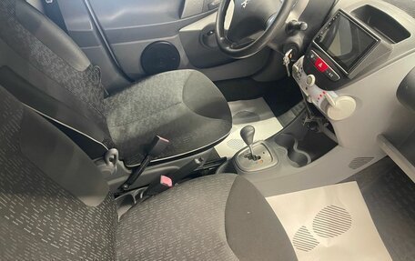 Peugeot 107 I рестайлинг, 2010 год, 449 000 рублей, 10 фотография