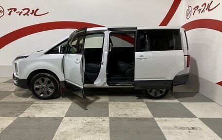 Mitsubishi Delica D:5 I, 2022 год, 2 700 000 рублей, 4 фотография