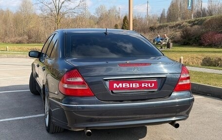 Mercedes-Benz E-Класс, 2002 год, 750 000 рублей, 2 фотография