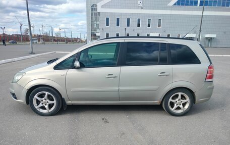 Opel Zafira B, 2007 год, 450 000 рублей, 4 фотография