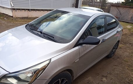 Hyundai Solaris II рестайлинг, 2015 год, 750 000 рублей, 8 фотография