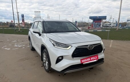 Toyota Highlander, 2025 год, 5 200 000 рублей, 3 фотография