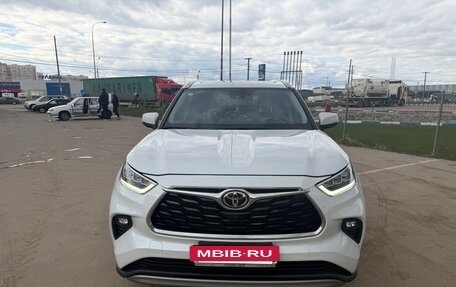 Toyota Highlander, 2025 год, 5 200 000 рублей, 4 фотография
