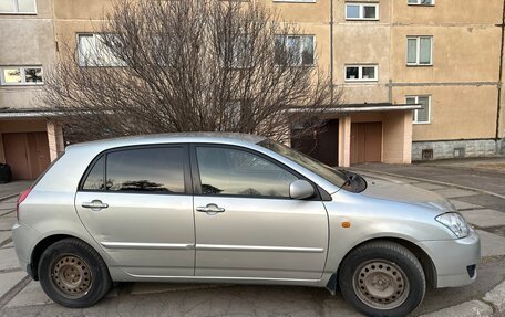 Toyota Corolla, 2004 год, 460 000 рублей, 4 фотография