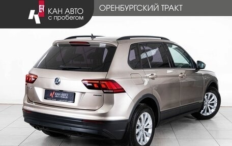 Volkswagen Tiguan II, 2019 год, 2 526 000 рублей, 3 фотография