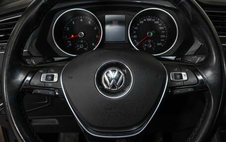 Volkswagen Tiguan II, 2019 год, 2 526 000 рублей, 9 фотография