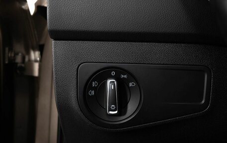 Volkswagen Tiguan II, 2019 год, 2 526 000 рублей, 19 фотография