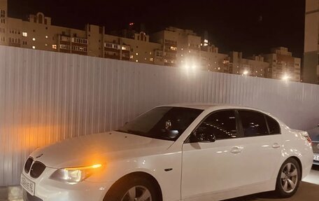 BMW 5 серия, 2004 год, 950 000 рублей, 2 фотография