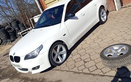 BMW 5 серия, 2004 год, 950 000 рублей, 11 фотография