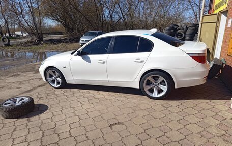 BMW 5 серия, 2004 год, 950 000 рублей, 12 фотография