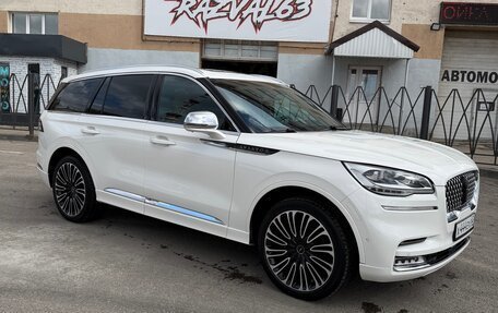 Lincoln Aviator II, 2020 год, 8 000 000 рублей, 2 фотография