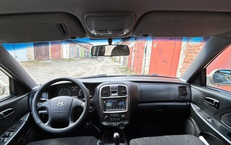Hyundai Sonata IV рестайлинг, 2004 год, 400 000 рублей, 7 фотография