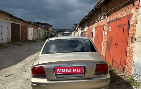 Hyundai Sonata IV рестайлинг, 2004 год, 400 000 рублей, 2 фотография