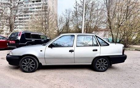 Daewoo Nexia I рестайлинг, 2001 год, 385 000 рублей, 1 фотография