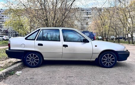 Daewoo Nexia I рестайлинг, 2001 год, 385 000 рублей, 2 фотография