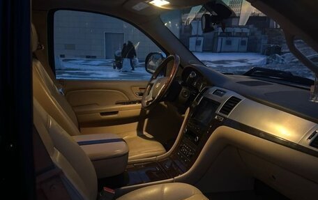 Cadillac Escalade III, 2008 год, 1 800 000 рублей, 9 фотография