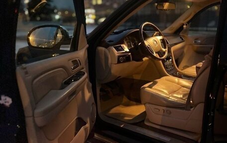 Cadillac Escalade III, 2008 год, 1 800 000 рублей, 13 фотография