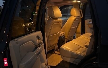 Cadillac Escalade III, 2008 год, 1 800 000 рублей, 12 фотография