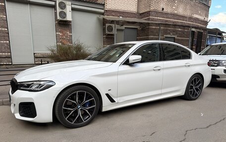 BMW 5 серия, 2021 год, 5 700 000 рублей, 3 фотография