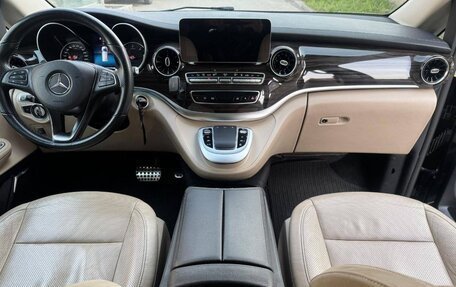 Mercedes-Benz V-Класс, 2021 год, 4 700 000 рублей, 9 фотография