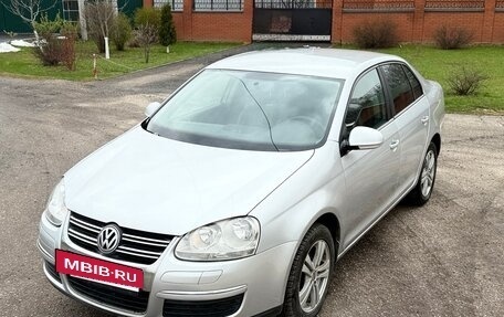 Volkswagen Jetta VI, 2008 год, 620 000 рублей, 2 фотография