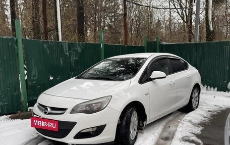 Opel Astra J, 2014 год, 1 200 000 рублей, 6 фотография