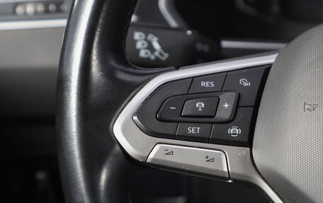 Volkswagen Tiguan II, 2021 год, 3 599 000 рублей, 13 фотография