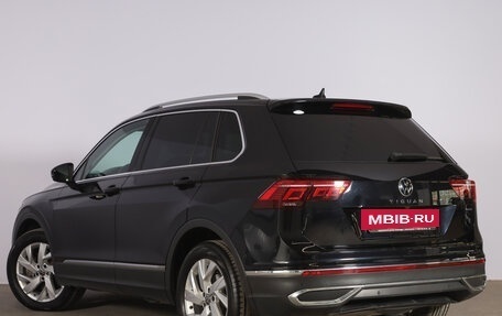Volkswagen Tiguan II, 2021 год, 3 599 000 рублей, 5 фотография
